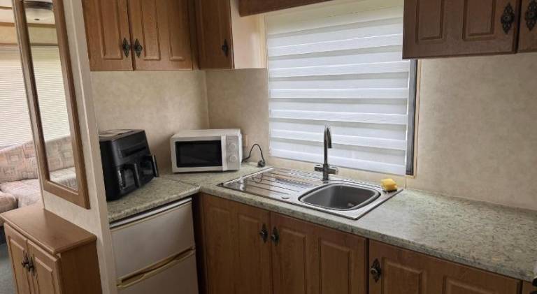 T & L CARAVANs — photo 3