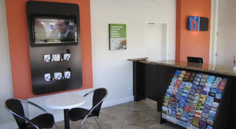 Motel 6 Anaheim, CA — photo 5