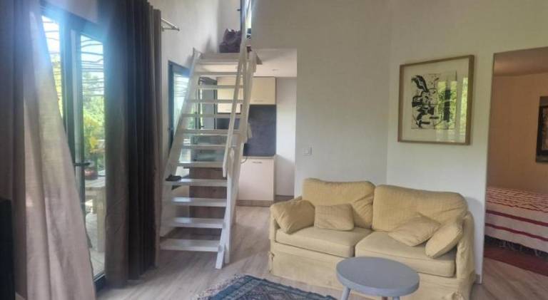 House with 1 room for 4 persons in Vence