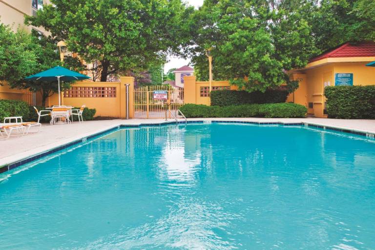 La Quinta Inn & Suites by Wyndham Charlotte Airport South — photo 4