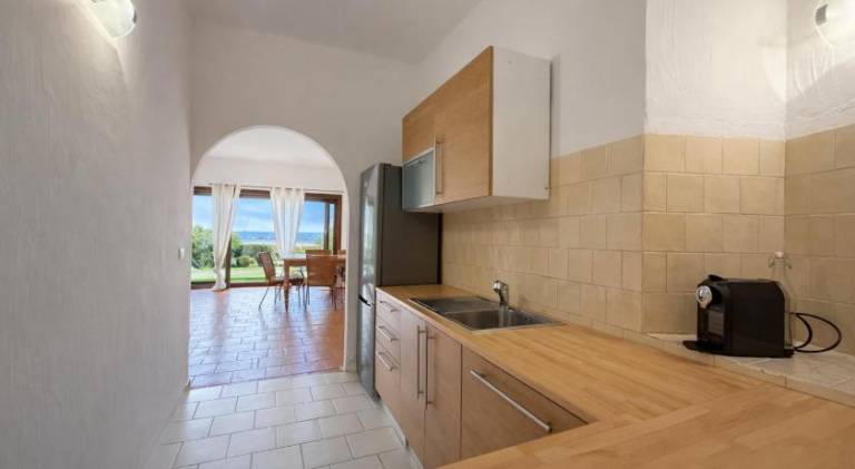 Villa with 2 rooms for 6 persons — photo 5