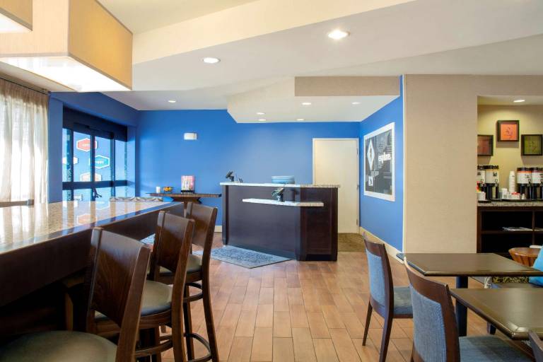Hampton Inn Merrillville — photo 3