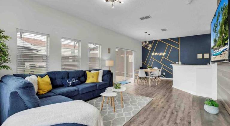 Beautiful vacation home with BBQ & pool | Pets are welcome in Kissimmee, FL