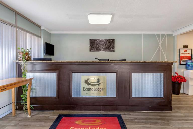 Econo Lodge Conway Central — photo 4