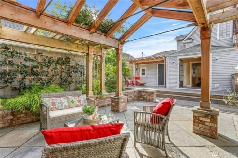 Casa North Seattle