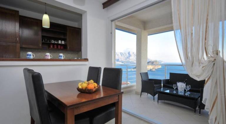 Apartment with terrace | Next to the beach | Pet-friendly — photo 3