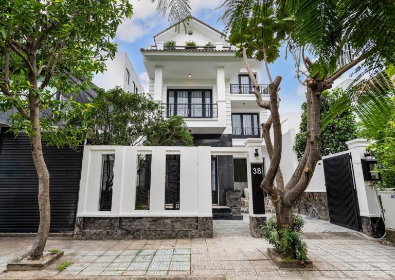 Ray villa 03 - 7bed with pool in Ho Chi Minh City