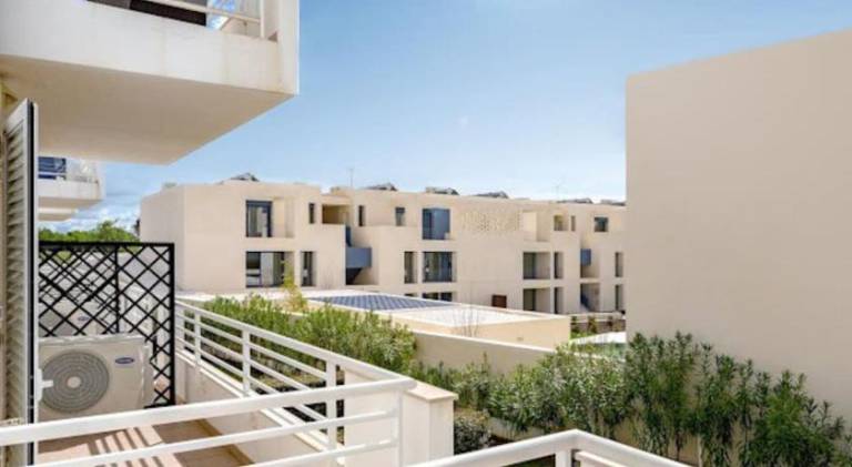 Rental apartment with terrace — photo 3