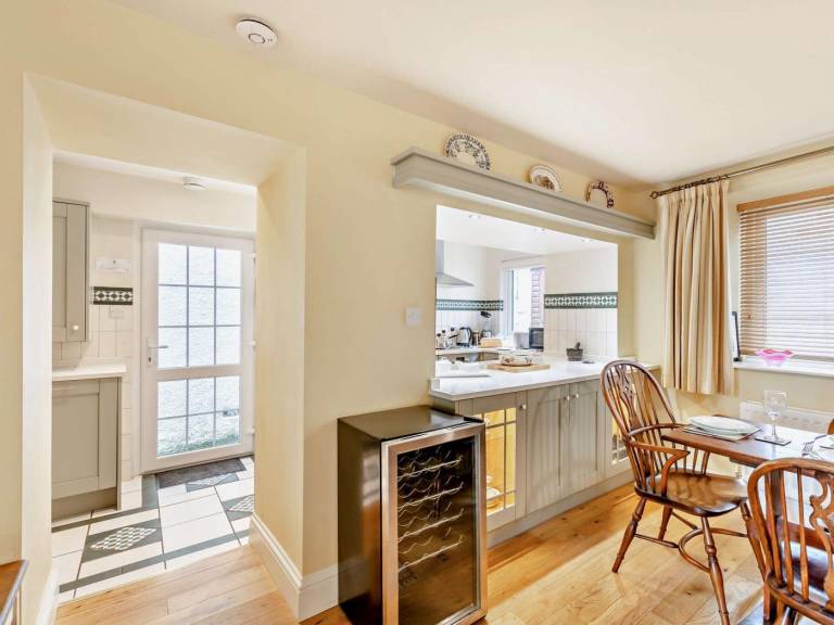 Fully equipped nice cottage with yard | Beach nearby | Pet-friendly — photo 5
