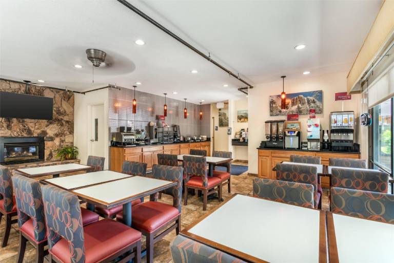 Best Western Plus Sonora Oaks Hotel & Conference Center — photo 4