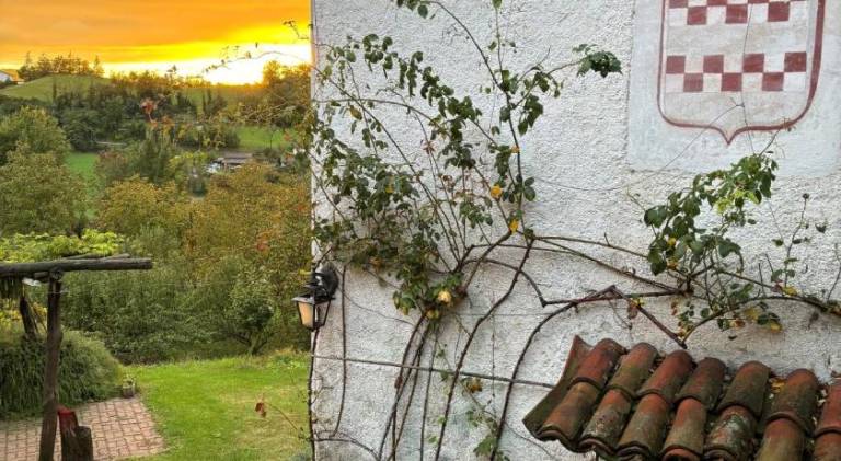 Vacation home with yard & patio in Alessandria