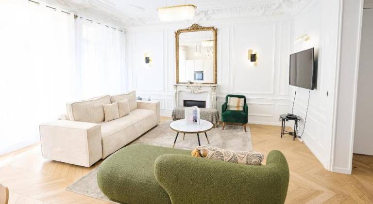 Champs Elysees!Montaigne, New Luxurious 6pers flat in Courbevoie
