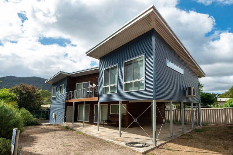 House  Stawell
