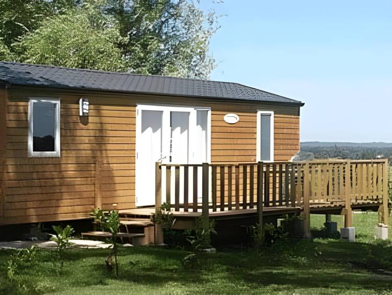 Camping Le Pressoir in Libourne