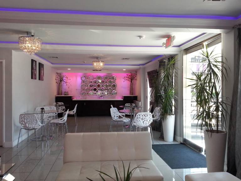 Hollywood VIP Hotel — photo 3