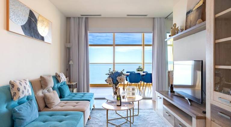Rental apartment with pool & hot tub in Benidorm