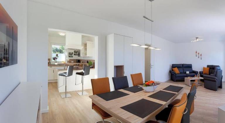 Vacation home with grill, terrace & garden | Pet-friendly — photo 2