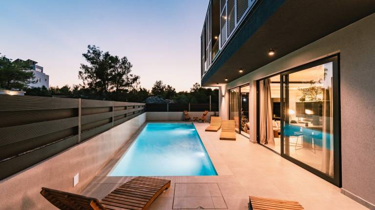 Villa with garden, private pool & sauna | Beach view in Vodice