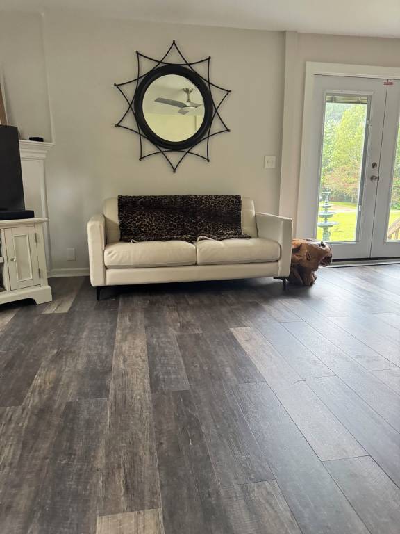 House  Hemlock Ridge