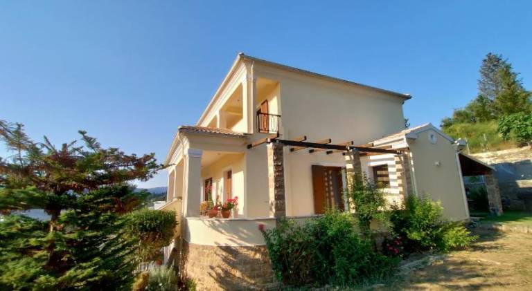 Fully equipped big villa with terrace, yard & barbeque | Good for workation | Pets are welcome — photo 3