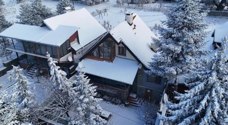 Villa with yard & barbecue — photo 2