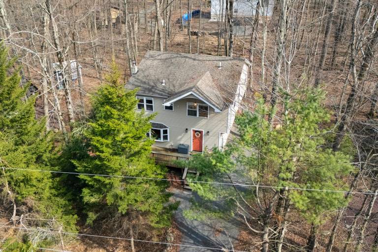 House  Arrowhead Lake