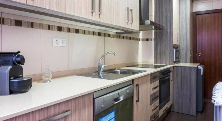 Apartment with 3 rooms for 5 persons — photo 3
