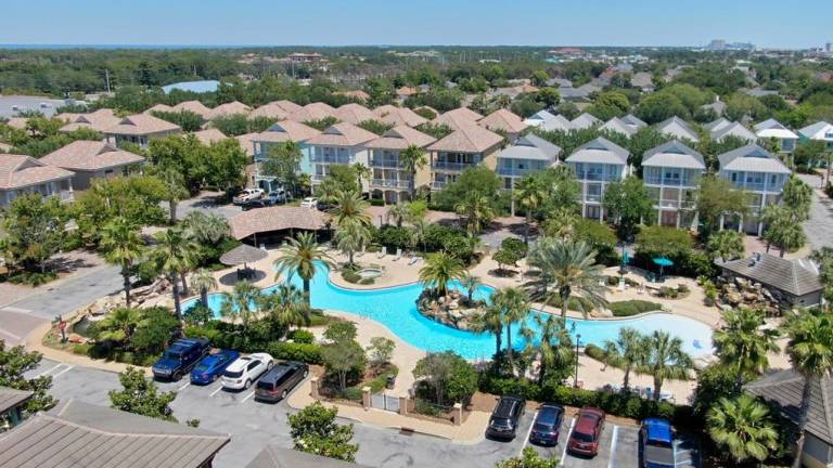 Vacation home with pool in Destin, FL