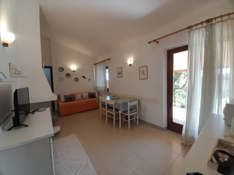 Villa with garden | Garden view — photo 3