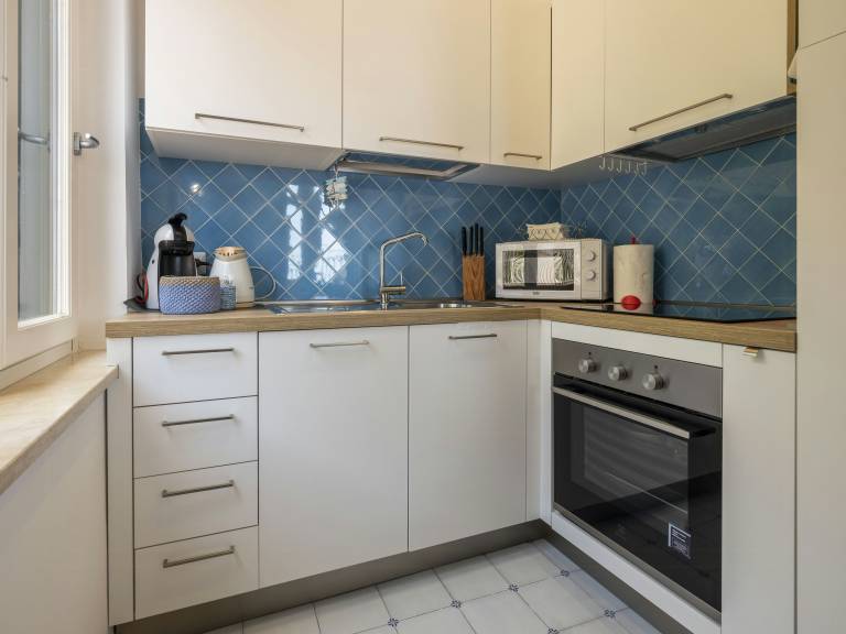 Child-friendly rental apartment with patio & yard | Sea view | Next to the beach | Pets allowed — photo 5