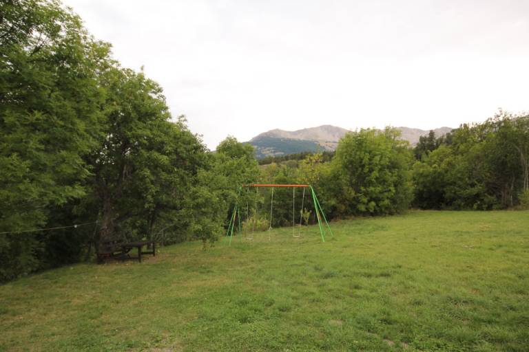 Gite with garden, barbecue & patio — photo 5