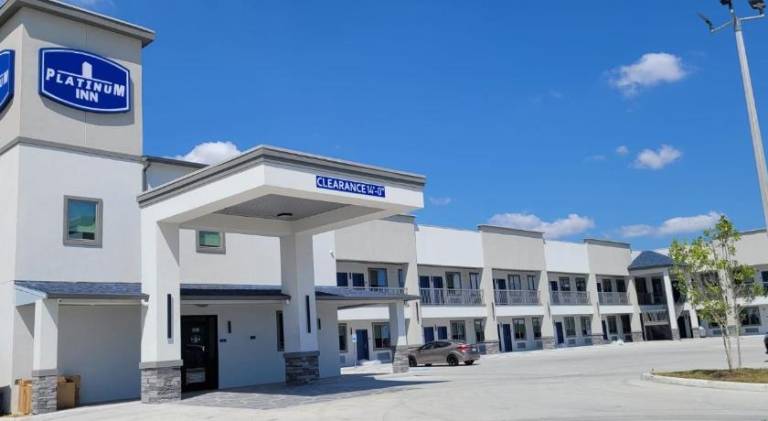 Platinum Inn 99 and Morton Ranch