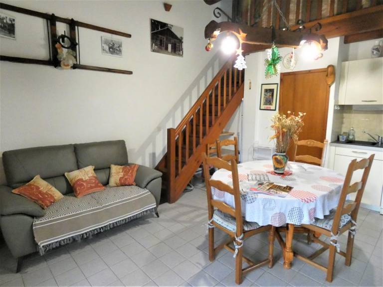 Charming gite with terrace, yard & barbeque | Pets allowed — photo 2