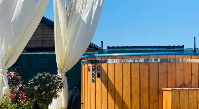 Vacation home with pool & hot tub | Pet-friendly — photo 5