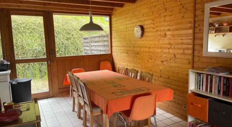 Chalet with barbecue & terrace — photo 3