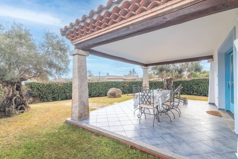 Charming holiday apartment with garden, barbeque & patio | Garden view | Dogs allowed — photo 3