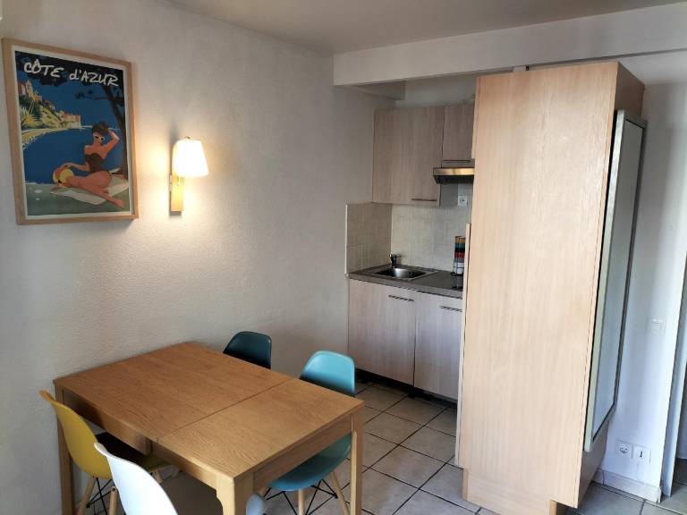 Holiday apartment with terrace & yard — photo 5