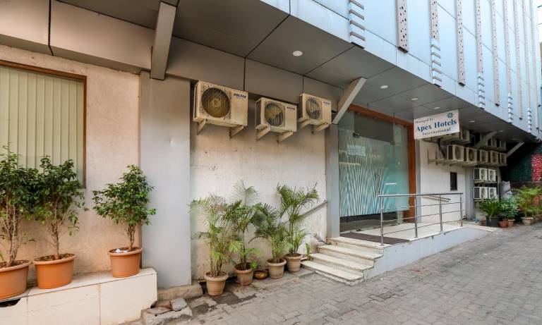 Hotel Apex International Near Mumbai Airport