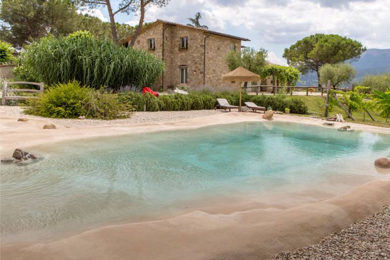 Villa with private pool, yard & terrace — photo 4