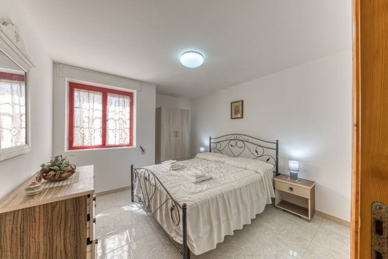 Apartment "Pilella" close to the Sea with Private Terrace & A/C — photo 4