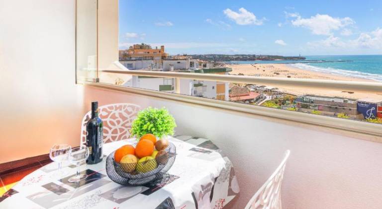 Fully equipped lovely apartment with patio & private pool | Beach nearby | Dogs allowed in Portimão