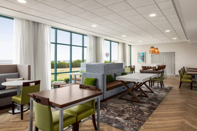 Hampton Inn Virginia Beach-Oceanfront South — photo 4
