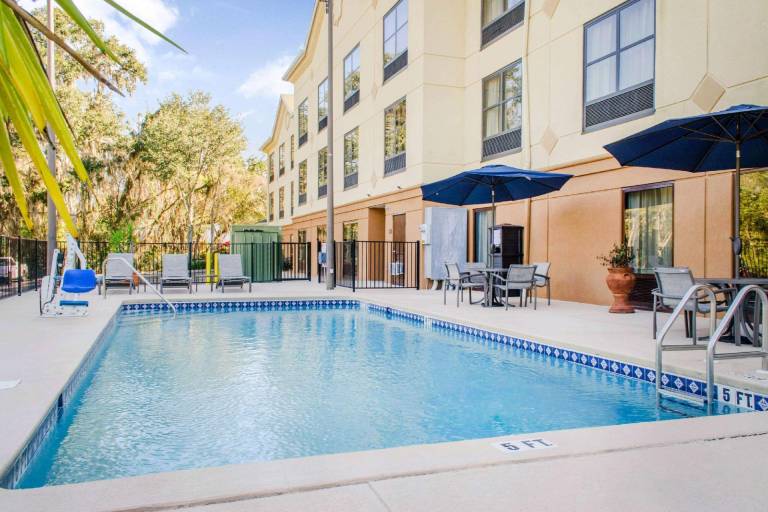Comfort Suites Tallahassee Capitol - University Area — photo 2