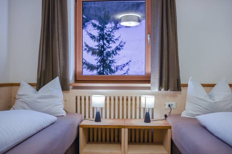 Rustic Apartment "Emil" with Balcony, Mountain View, Garden & Wi-Fi — photo 3