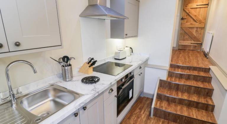 House with 2 rooms for 4 persons — photo 3