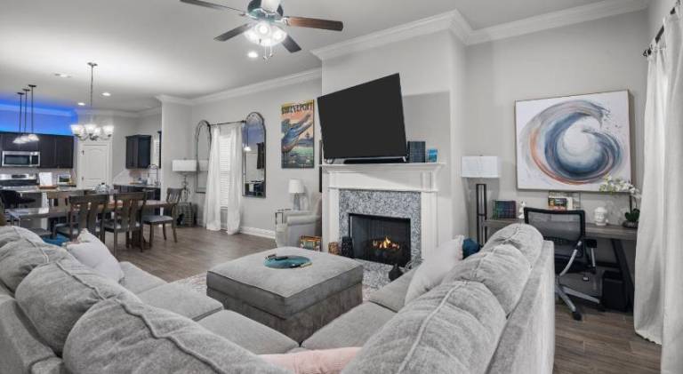 Fully equipped vacation home with BBQ, patio & yard | Good for workation | Pets are welcome — photo 3
