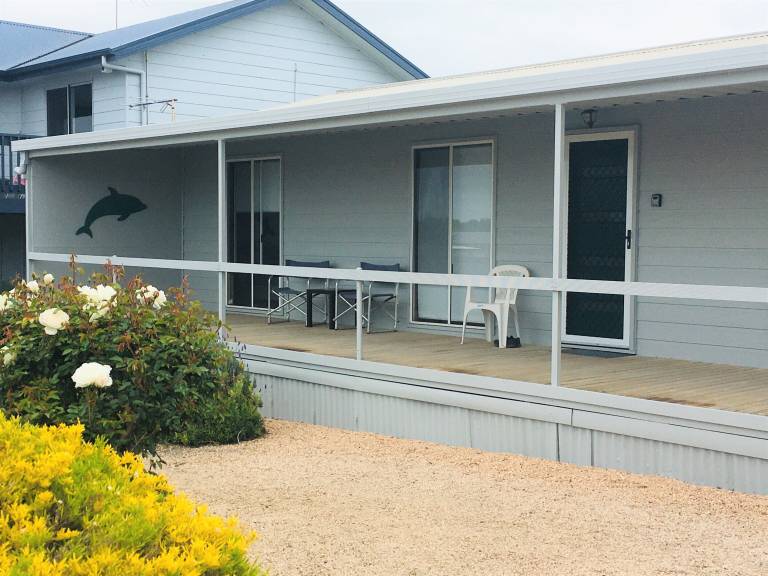 House  Tiddy Widdy Beach