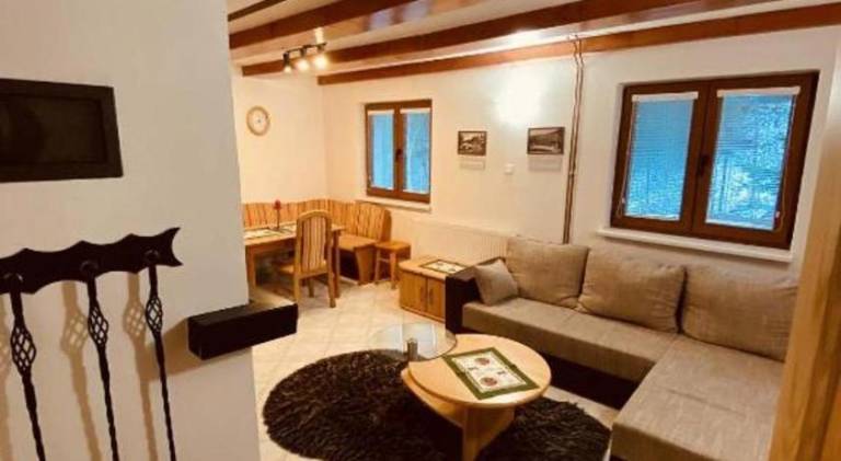 Chalet with 2 rooms for 8 persons — photo 4