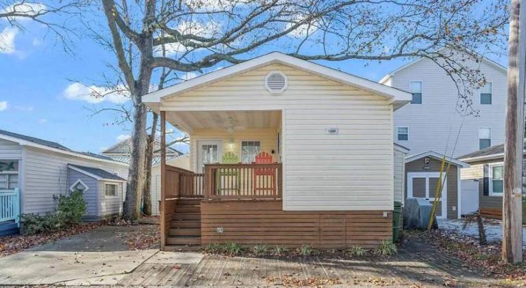 House | Beach nearby | Pets allowed in Garden City, SC