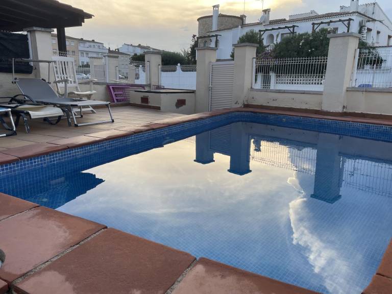 Fully equipped beautiful villa with patio, private pool & garden | Sea view | Pets are welcome — photo 2